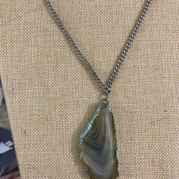 Sliced Agate Slab Pendant Necklace - Picture 8 of 9